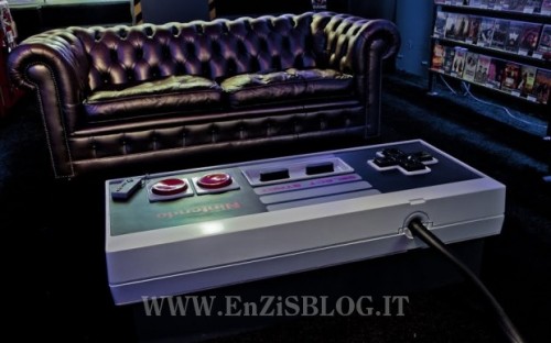 tavolo-nintendo_01-500x312 Nes Table, Il tavolo con il controller Nintendo